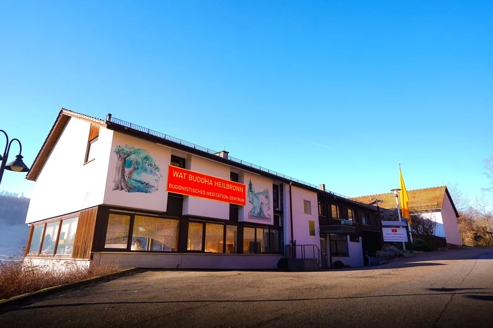 Gemeinsame Meditation im Wat Buddha Heilbronn