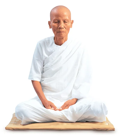 Khun Yai Chandra Khonnokyoong in Meditation